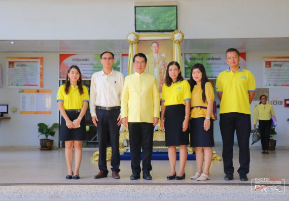 ภาพกิจกรรม คณะวิทยาศาสตร์และเทคโนโลยี เข้าร่วม พิธีน้อมรำลึกในพระมหากรุณาธิคุณ พระบาทสมเด็จพระบรมชนกาธิเบศรฯ เนื่องในวันคล้ายวันสวรรคต