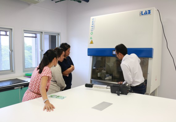 ภาพกิจกรรม คณะวิทยาศาสตร์และเทคโนโลยี จัดอบรมและรับฟังวิธีใช้งานครุภัณฑ์และเครื่องมือ จากบริษัท ดีไซน์ ออลเทอร์เนทีฟ จำกัด