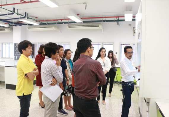 ภาพกิจกรรม คณะวิทยาศาสตร์และเทคโนโลยี จัดอบรมและรับฟังวิธีใช้งานครุภัณฑ์และเครื่องมือ จากบริษัท ดีไซน์ ออลเทอร์เนทีฟ จำกัด