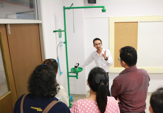 ภาพกิจกรรม คณะวิทยาศาสตร์และเทคโนโลยี จัดอบรมและรับฟังวิธีใช้งานครุภัณฑ์และเครื่องมือ จากบริษัท ดีไซน์ ออลเทอร์เนทีฟ จำกัด