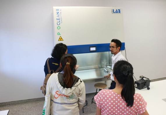 ภาพกิจกรรม คณะวิทยาศาสตร์และเทคโนโลยี จัดอบรมและรับฟังวิธีใช้งานครุภัณฑ์และเครื่องมือ จากบริษัท ดีไซน์ ออลเทอร์เนทีฟ จำกัด