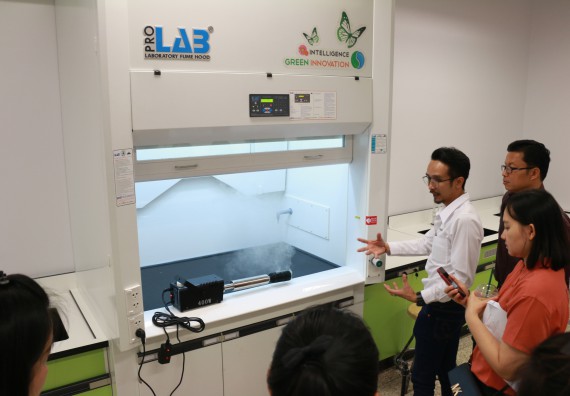 ภาพกิจกรรม คณะวิทยาศาสตร์และเทคโนโลยี จัดอบรมและรับฟังวิธีใช้งานครุภัณฑ์และเครื่องมือ จากบริษัท ดีไซน์ ออลเทอร์เนทีฟ จำกัด