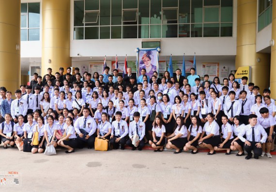 ภาพกิจกรรม คณะวิทยาศาสตร์และเทคโนโลยี เข้าร่วม พิธีเฉลิมพระเกียรติสมเด็จพระนางเจ้าสิริกิติ์ พระบรมราชนินีนาถ พระบรมราชชนนีพันปีหลวง เนื่องในโอกาสวันเฉลิมพระชนมพรรษา 87 พรรษา ประจำปี 2562