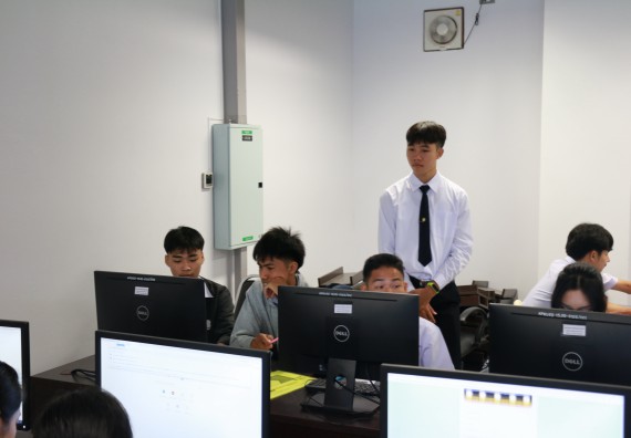 ภาพกิจกรรม  โปรแกรมวิชาวิทยาการคอมพิวเตอร์ คณะวิทยาศาสตร์และเทคโนโลยี มรภ.กพ. จัดอบรมเชิงปฏิบัติการ Micro:bit ช่วงที่ 2