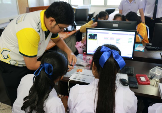 ภาพกิจกรรม  โปรแกรมวิชาวิทยาการคอมพิวเตอร์ คณะวิทยาศาสตร์และเทคโนโลยี มรภ.กพ. จัดอบรมเชิงปฏิบัติการ Micro:bit ช่วงที่ 2