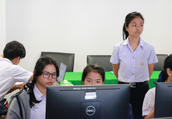 ภาพกิจกรรม  โปรแกรมวิชาวิทยาการคอมพิวเตอร์ คณะวิทยาศาสตร์และเทคโนโลยี มรภ.กพ. จัดอบรมเชิงปฏิบัติการ Micro:bit ช่วงที่ 2