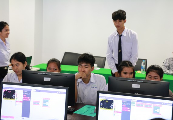 ภาพกิจกรรม  โปรแกรมวิชาวิทยาการคอมพิวเตอร์ คณะวิทยาศาสตร์และเทคโนโลยี มรภ.กพ. จัดอบรมเชิงปฏิบัติการ Micro:bit ช่วงที่ 2