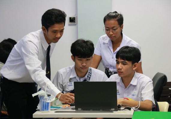 ภาพกิจกรรม  โปรแกรมวิชาวิทยาการคอมพิวเตอร์ คณะวิทยาศาสตร์และเทคโนโลยี มรภ.กพ. จัดอบรมเชิงปฏิบัติการ Micro:bit ช่วงที่ 2