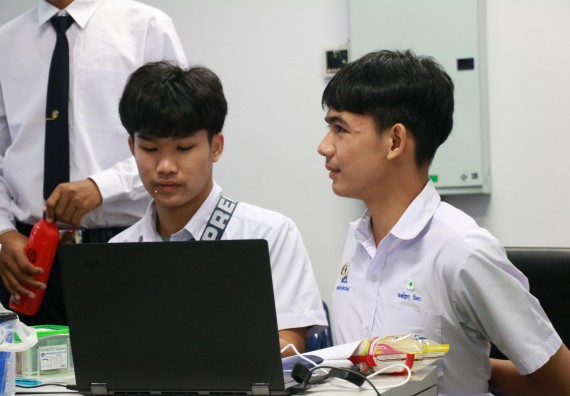 ภาพกิจกรรม  โปรแกรมวิชาวิทยาการคอมพิวเตอร์ คณะวิทยาศาสตร์และเทคโนโลยี มรภ.กพ. จัดอบรมเชิงปฏิบัติการ Micro:bit ช่วงที่ 2