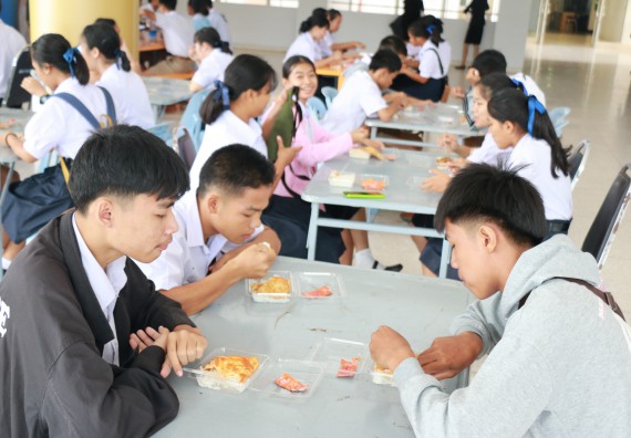 ภาพกิจกรรม  โปรแกรมวิชาวิทยาการคอมพิวเตอร์ คณะวิทยาศาสตร์และเทคโนโลยี มรภ.กพ. จัดอบรมเชิงปฏิบัติการ Micro:bit ช่วงที่ 2