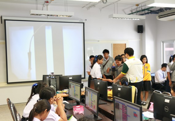 ภาพกิจกรรม  โปรแกรมวิชาวิทยาการคอมพิวเตอร์ คณะวิทยาศาสตร์และเทคโนโลยี มรภ.กพ. จัดอบรมเชิงปฏิบัติการ Micro:bit ช่วงที่ 2