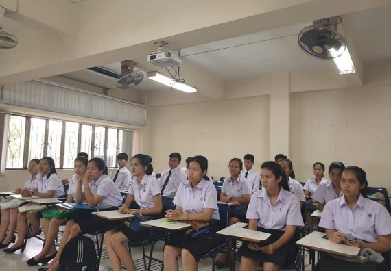 ภาพกิจกรรม โปรแกรมวิชาคณิตศาสตร์ จัดกิจกรรมการเตรียมความพร้อมด้านวิชาการ และการใช้ชีวิตในมหาวิทยาลัย