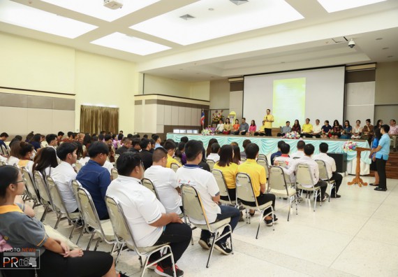 ภาพกิจกรรม อาจารย์ และนักศึกษาคณะวิทยาศาสตร์และเทคโนโลยี เข้าร่วมพิธีไหว้ครู ประจำปีการศึกษา 2562 