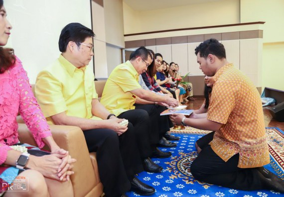 ภาพกิจกรรม อาจารย์ และนักศึกษาคณะวิทยาศาสตร์และเทคโนโลยี เข้าร่วมพิธีไหว้ครู ประจำปีการศึกษา 2562 