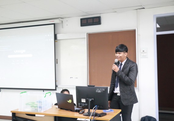 ภาพกิจกรรม  โปรแกรมวิชาวิทยาการคอมพิวเตอร์ จัดอบรมเชิงปฏิบัติการ Micro:bit ช่วงที่ 1