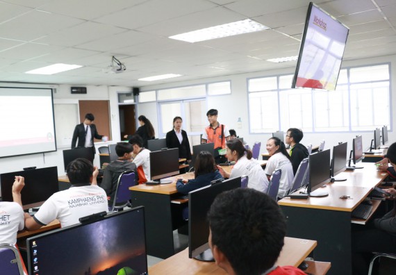 ภาพกิจกรรม  โปรแกรมวิชาวิทยาการคอมพิวเตอร์ จัดอบรมเชิงปฏิบัติการ Micro:bit ช่วงที่ 1