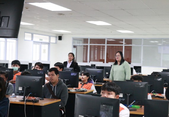 ภาพกิจกรรม  โปรแกรมวิชาวิทยาการคอมพิวเตอร์ จัดอบรมเชิงปฏิบัติการ Micro:bit ช่วงที่ 1