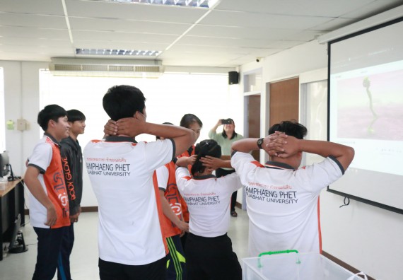 ภาพกิจกรรม  โปรแกรมวิชาวิทยาการคอมพิวเตอร์ จัดอบรมเชิงปฏิบัติการ Micro:bit ช่วงที่ 1