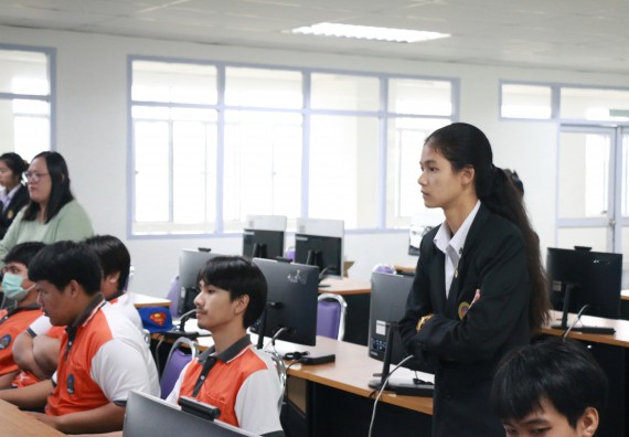 ภาพกิจกรรม  โปรแกรมวิชาวิทยาการคอมพิวเตอร์ จัดอบรมเชิงปฏิบัติการ Micro:bit ช่วงที่ 1