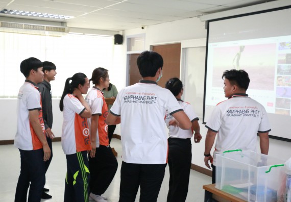 ภาพกิจกรรม  โปรแกรมวิชาวิทยาการคอมพิวเตอร์ จัดอบรมเชิงปฏิบัติการ Micro:bit ช่วงที่ 1