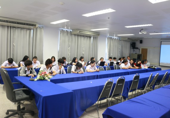 ภาพกิจกรรม โปรแกรมวิชาเคมี จัดกิจกรรมการพัฒนาคุณลักษณะบัณฑิตที่พึงประสงค์ สาขาเคมี