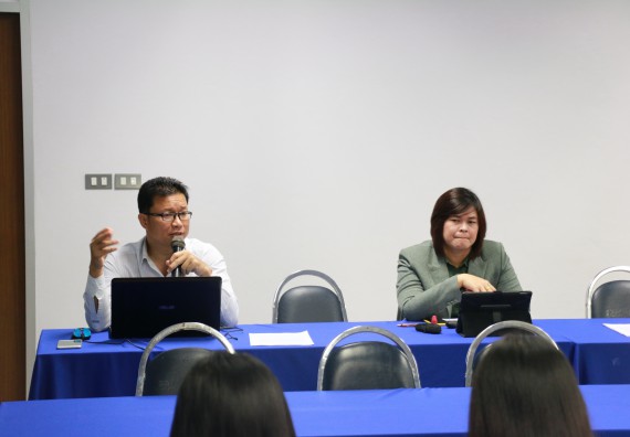 ภาพกิจกรรม โปรแกรมวิชาเคมี จัดกิจกรรมการพัฒนาคุณลักษณะบัณฑิตที่พึงประสงค์ สาขาเคมี