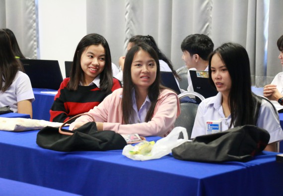 ภาพกิจกรรม โปรแกรมวิชาเคมี จัดกิจกรรมการพัฒนาคุณลักษณะบัณฑิตที่พึงประสงค์ สาขาเคมี