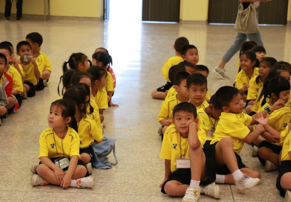 ภาพกิจกรรม คณะวิทยาศาสตร์และเทคโนโลยี จัดค่ายวิทยาศาสตร์โรงเรียนสาธิตฯ