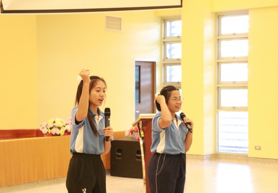 ภาพกิจกรรม คณะวิทยาศาสตร์และเทคโนโลยี จัดค่ายวิทยาศาสตร์โรงเรียนสาธิตฯ