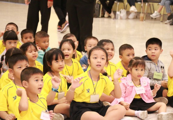 ภาพกิจกรรม คณะวิทยาศาสตร์และเทคโนโลยี จัดค่ายวิทยาศาสตร์โรงเรียนสาธิตฯ