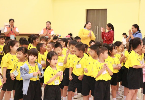 ภาพกิจกรรม คณะวิทยาศาสตร์และเทคโนโลยี จัดค่ายวิทยาศาสตร์โรงเรียนสาธิตฯ