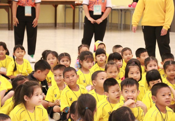 ภาพกิจกรรม คณะวิทยาศาสตร์และเทคโนโลยี จัดค่ายวิทยาศาสตร์โรงเรียนสาธิตฯ