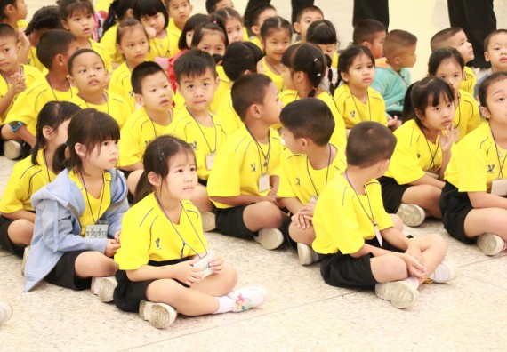 ภาพกิจกรรม คณะวิทยาศาสตร์และเทคโนโลยี จัดค่ายวิทยาศาสตร์โรงเรียนสาธิตฯ