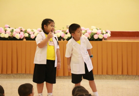 ภาพกิจกรรม คณะวิทยาศาสตร์และเทคโนโลยี จัดค่ายวิทยาศาสตร์โรงเรียนสาธิตฯ