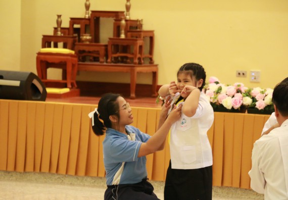 ภาพกิจกรรม คณะวิทยาศาสตร์และเทคโนโลยี จัดค่ายวิทยาศาสตร์โรงเรียนสาธิตฯ