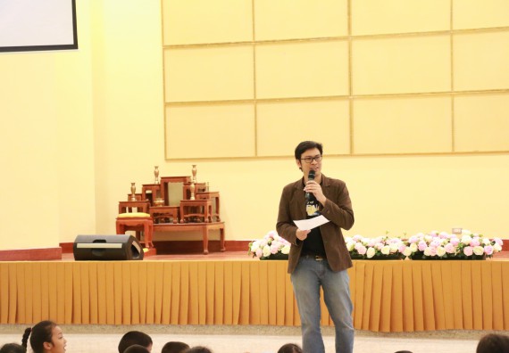 ภาพกิจกรรม คณะวิทยาศาสตร์และเทคโนโลยี จัดค่ายวิทยาศาสตร์โรงเรียนสาธิตฯ