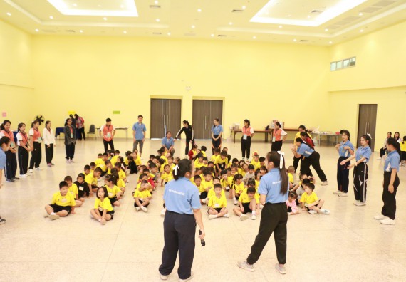 ภาพกิจกรรม คณะวิทยาศาสตร์และเทคโนโลยี จัดค่ายวิทยาศาสตร์โรงเรียนสาธิตฯ