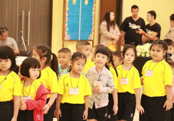 ภาพกิจกรรม คณะวิทยาศาสตร์และเทคโนโลยี จัดค่ายวิทยาศาสตร์โรงเรียนสาธิตฯ