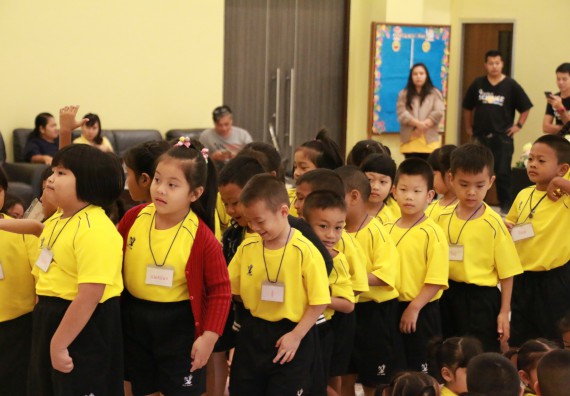 ภาพกิจกรรม คณะวิทยาศาสตร์และเทคโนโลยี จัดค่ายวิทยาศาสตร์โรงเรียนสาธิตฯ