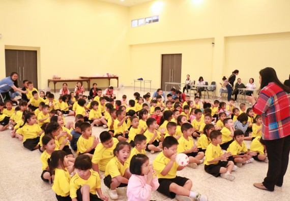 ภาพกิจกรรม คณะวิทยาศาสตร์และเทคโนโลยี จัดค่ายวิทยาศาสตร์โรงเรียนสาธิตฯ