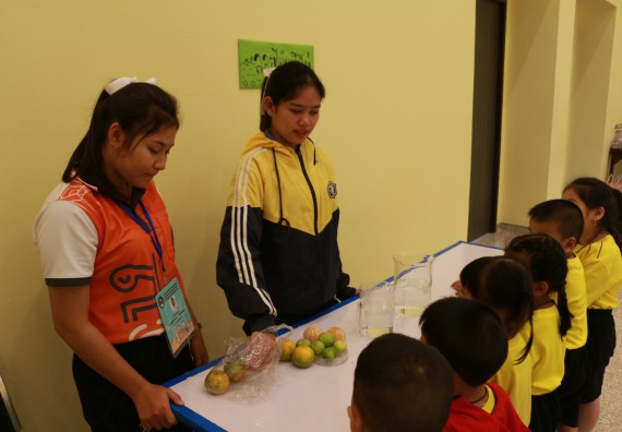 ภาพกิจกรรม คณะวิทยาศาสตร์และเทคโนโลยี จัดค่ายวิทยาศาสตร์โรงเรียนสาธิตฯ
