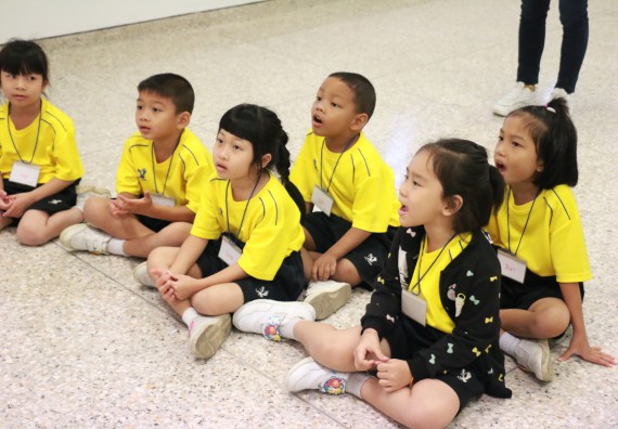 ภาพกิจกรรม คณะวิทยาศาสตร์และเทคโนโลยี จัดค่ายวิทยาศาสตร์โรงเรียนสาธิตฯ