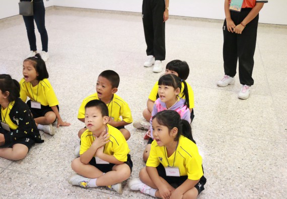 ภาพกิจกรรม คณะวิทยาศาสตร์และเทคโนโลยี จัดค่ายวิทยาศาสตร์โรงเรียนสาธิตฯ