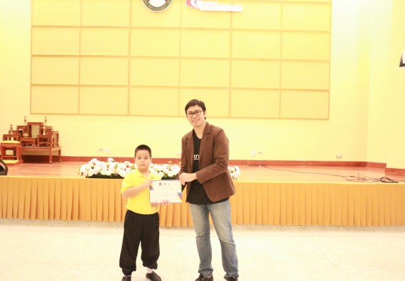 ภาพกิจกรรม คณะวิทยาศาสตร์และเทคโนโลยี จัดค่ายวิทยาศาสตร์โรงเรียนสาธิตฯ