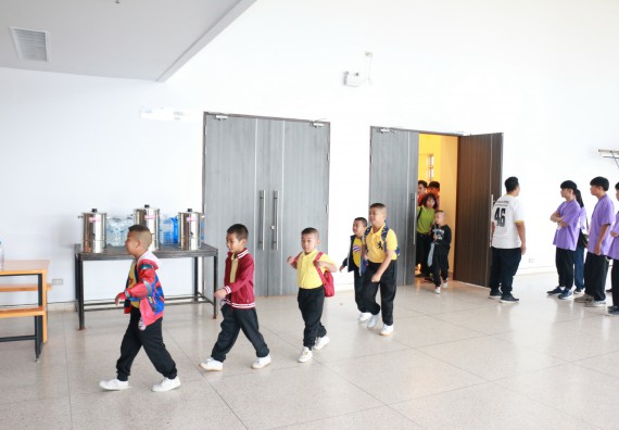 ภาพกิจกรรม คณะวิทยาศาสตร์และเทคโนโลยี จัดค่ายวิทยาศาสตร์โรงเรียนสาธิตฯ