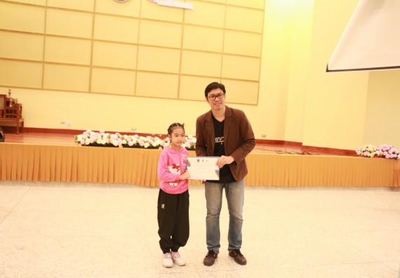 ภาพกิจกรรม คณะวิทยาศาสตร์และเทคโนโลยี จัดค่ายวิทยาศาสตร์โรงเรียนสาธิตฯ