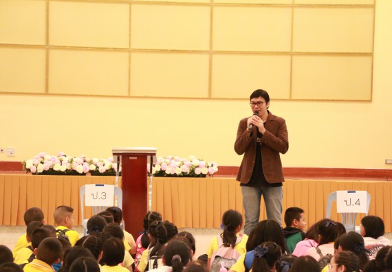 ภาพกิจกรรม คณะวิทยาศาสตร์และเทคโนโลยี จัดค่ายวิทยาศาสตร์โรงเรียนสาธิตฯ