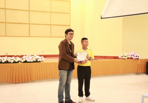 ภาพกิจกรรม คณะวิทยาศาสตร์และเทคโนโลยี จัดค่ายวิทยาศาสตร์โรงเรียนสาธิตฯ