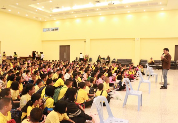 ภาพกิจกรรม คณะวิทยาศาสตร์และเทคโนโลยี จัดค่ายวิทยาศาสตร์โรงเรียนสาธิตฯ