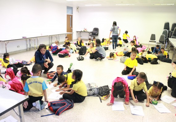 ภาพกิจกรรม คณะวิทยาศาสตร์และเทคโนโลยี จัดค่ายวิทยาศาสตร์โรงเรียนสาธิตฯ